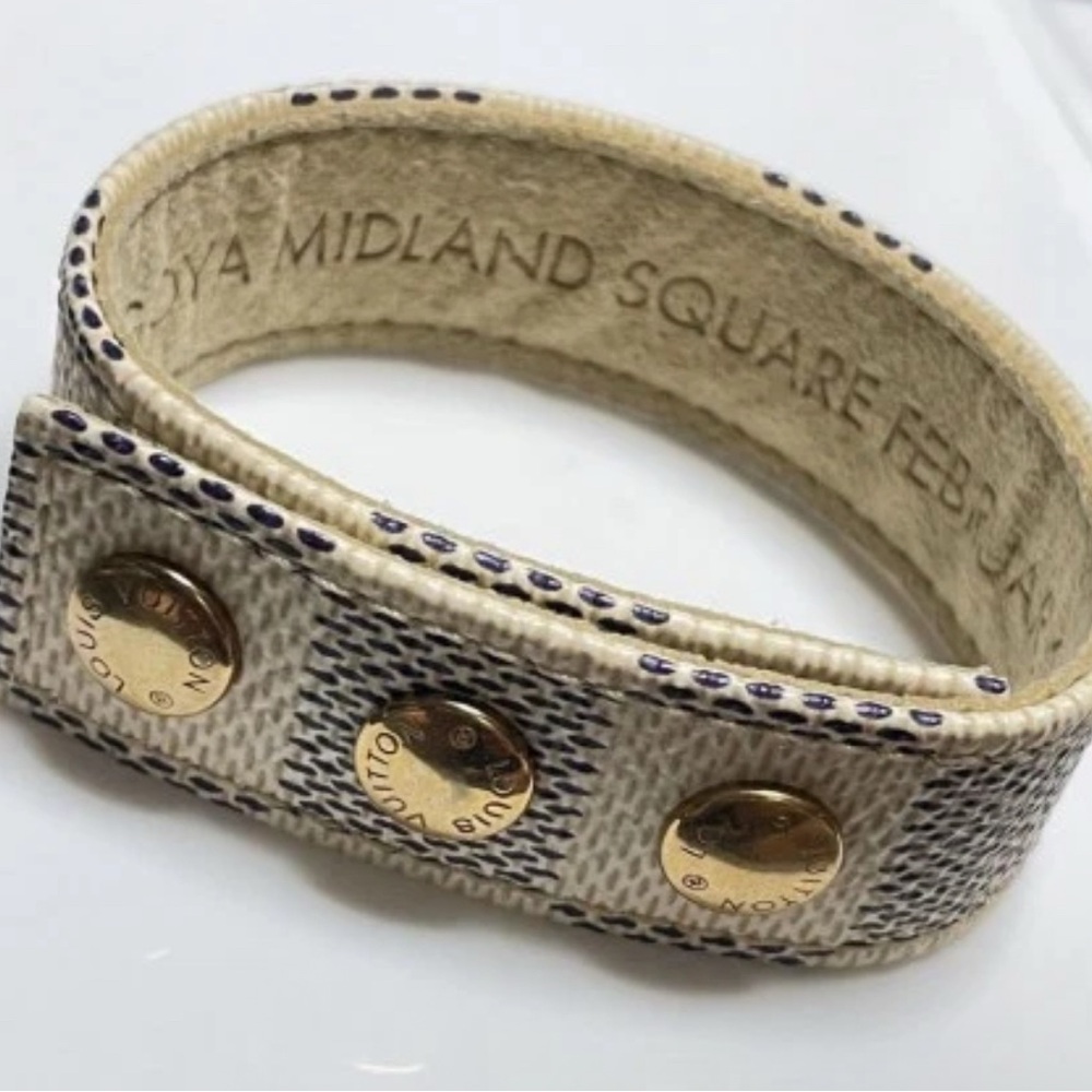 Auth🍀Louis Vuitton cream & Black Demier Azure Bracelet *W/ LV dust bag -EUC- - Picture 4 of 14